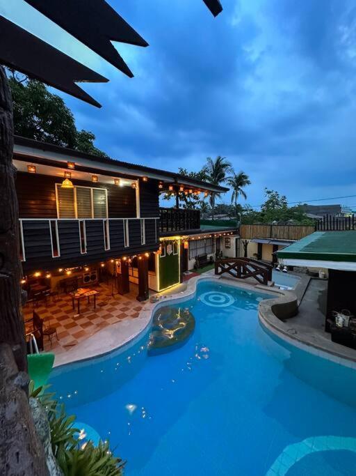 Raneville Hotspring Private Calamba (Laguna)