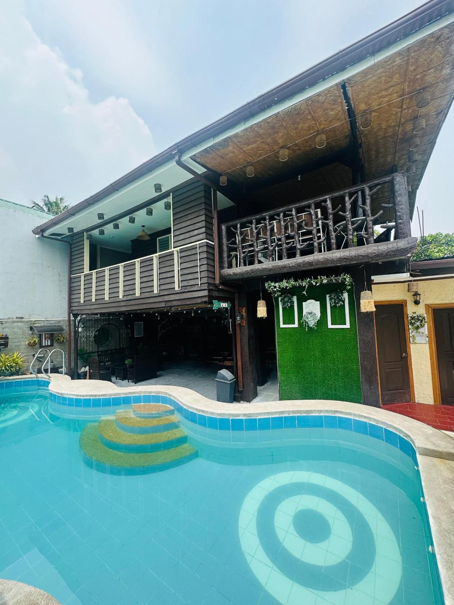 Holiday home Raneville Hotspring Private Calamba (Laguna)